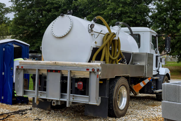 Best Luxury portable toilet rental  in Okauchee Lake, WI